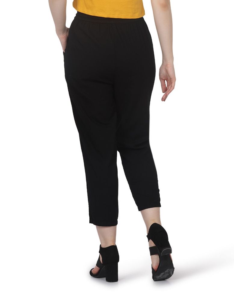 Picture of Frenchtrendz Women's Black cotton pant Elastic closure with drawstring
